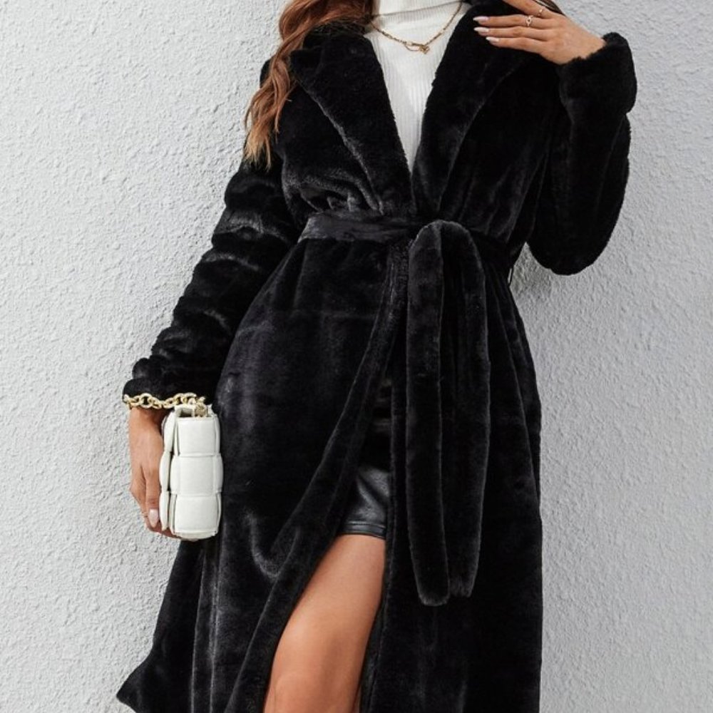 Glam Girl black Faux Fur belted Teddy Coat - Picture 6 of 9